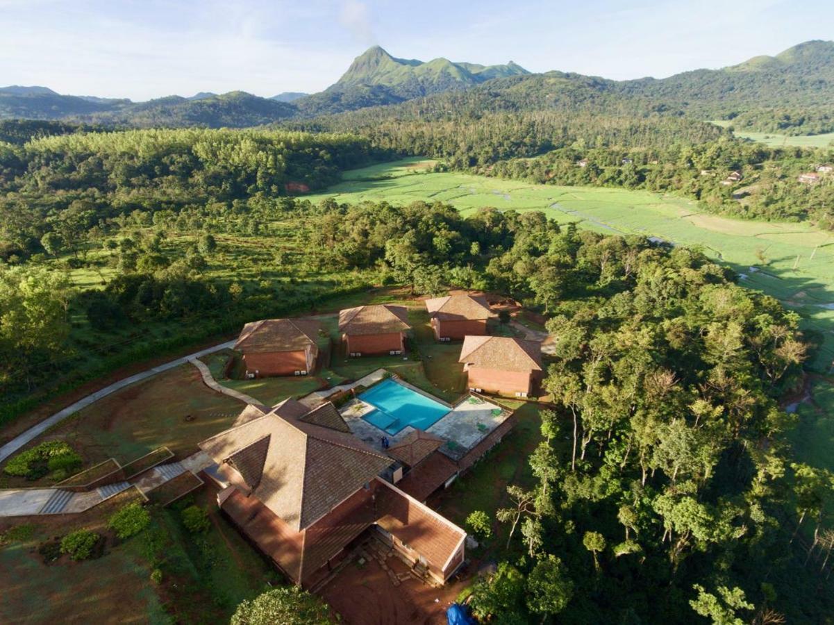 Machaan Plantation Resort, Саклешпур Экстерьер фото