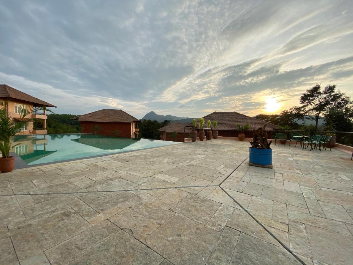Machaan Plantation Resort, Саклешпур Экстерьер фото